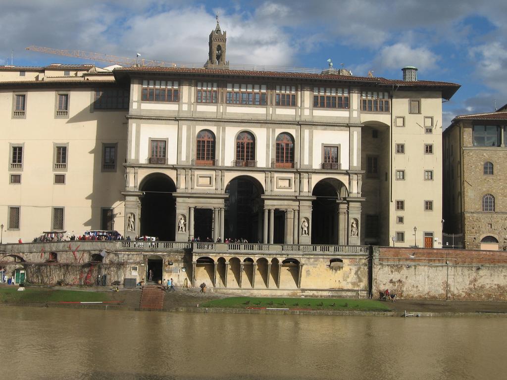 Florence Old Town Apartment ภายนอก รูปภาพ