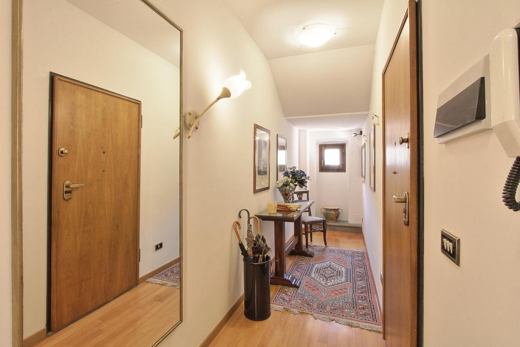 Florence Old Town Apartment ภายนอก รูปภาพ