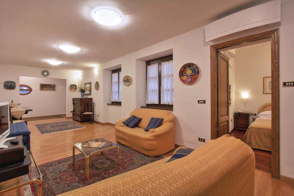 Florence Old Town Apartment ห้อง รูปภาพ