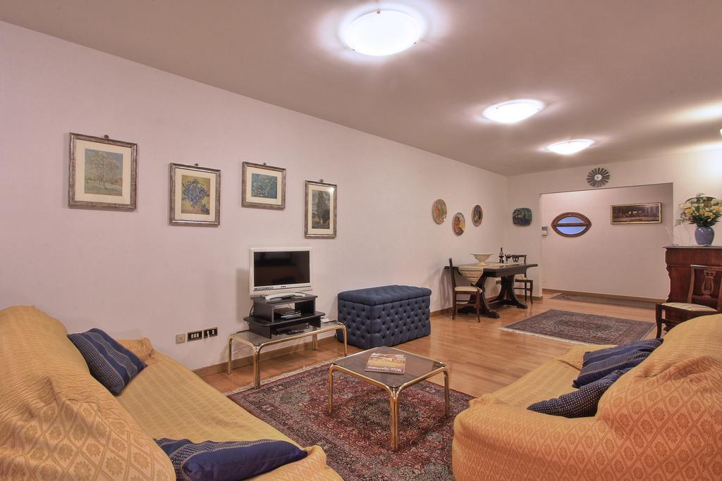 Florence Old Town Apartment ห้อง รูปภาพ